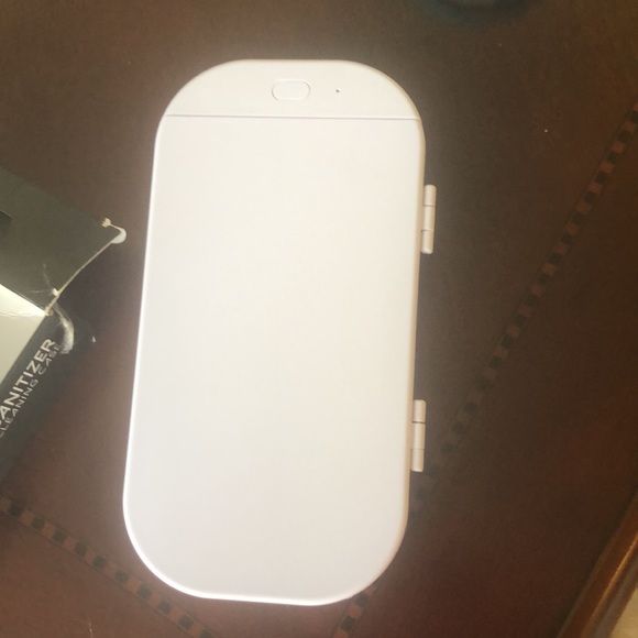 Device Cleaning Case - Picture 2 of 3